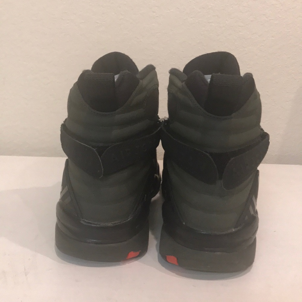 Retro Jordan 8 (GS) Take Flight “Undefeated” - Picture 4 of 7